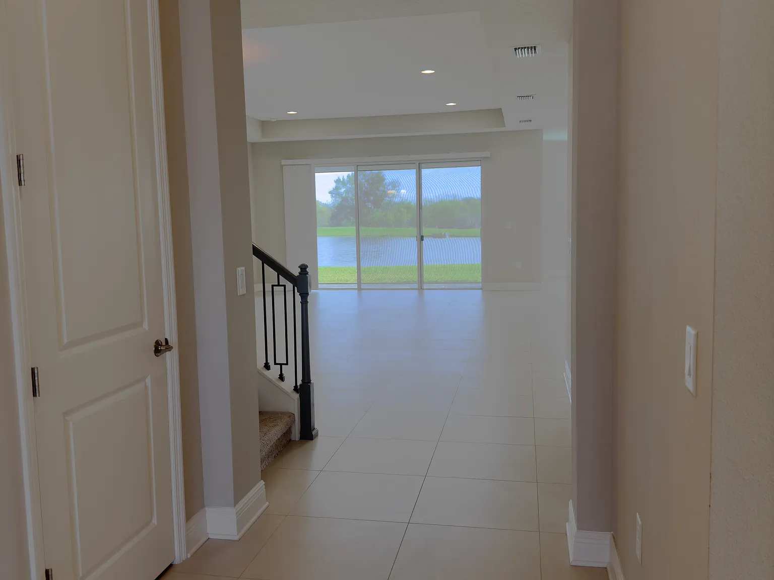 5 bed, 3251 sqft, $5,800 — Photo 4