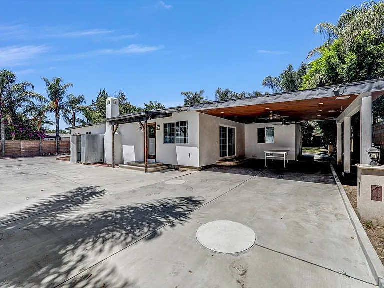 13530 Beaver St — Photo 20