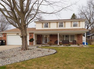 7526 Arborcrest St, Portage, MI 49024