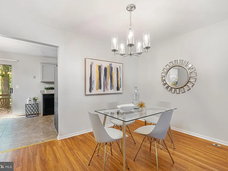 14465 Long Green Dr — Photo 4