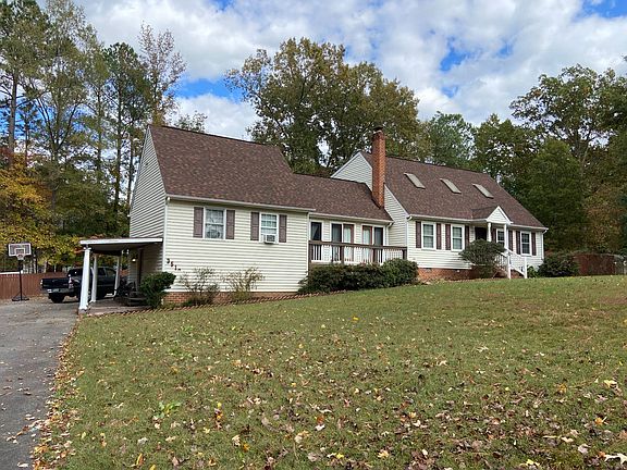 2nd image of 3512 N Woodland Cir