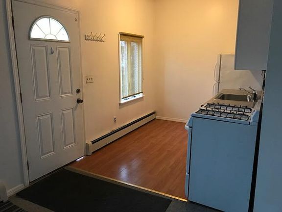 2nd image of 48 Rosemont Ave