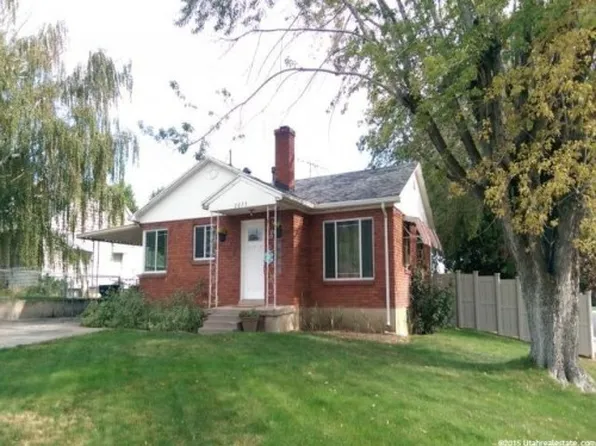 2075 W 6000 S, Roy, UT 84067