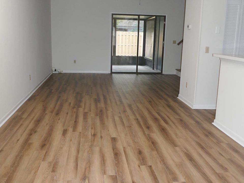 1st image of 5608 Pinehill Ln