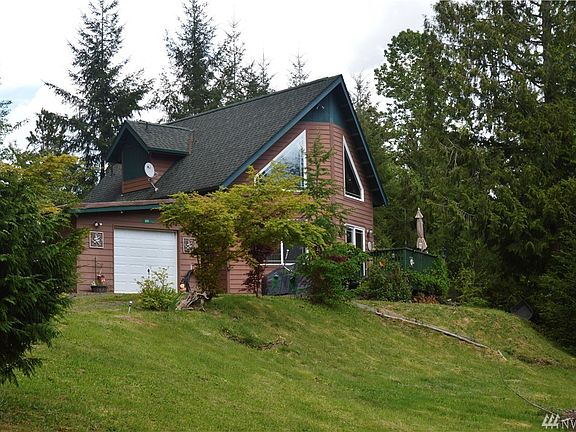 4th image of 351 E Dartmoor Dr