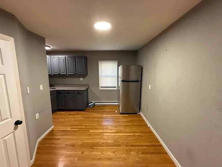 181 Bowen St #1 — Photo 3