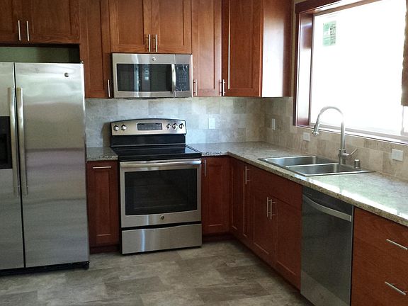 4th image of 16540 Linden Ave N