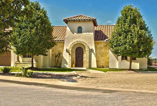 1st image of 3801 Club House Dr Unit 6