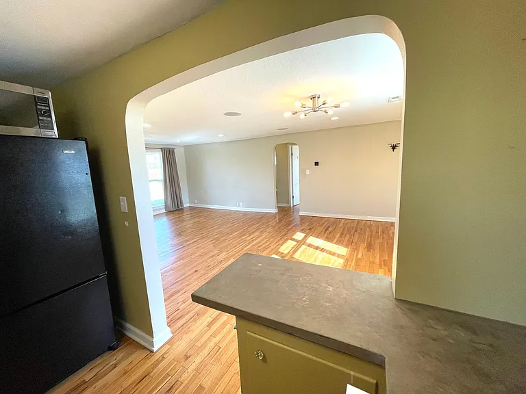 737 N Taft Hill Rd — Photo 40