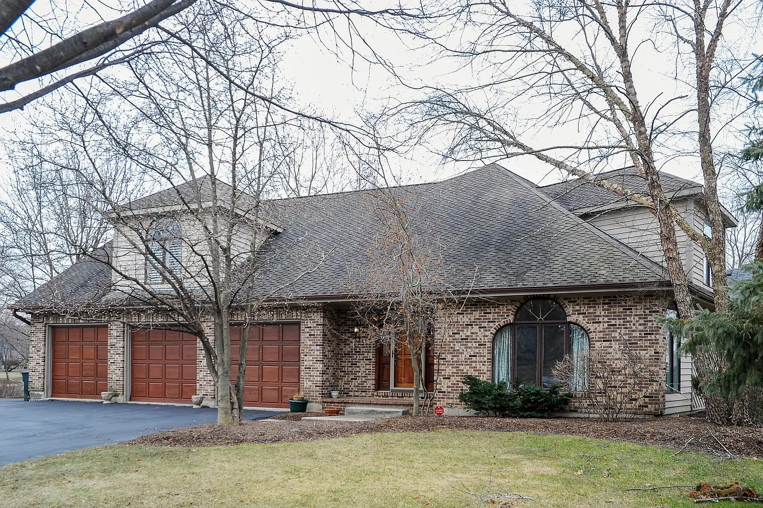 475 Jennifer Ln photo 1