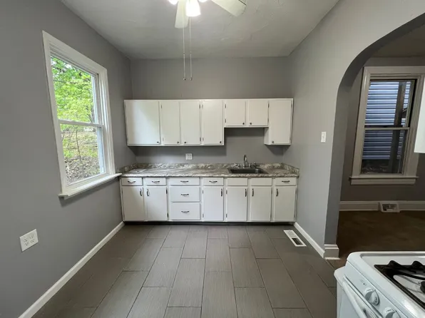 325 Rowland Ave #1, Carnegie, PA 15106