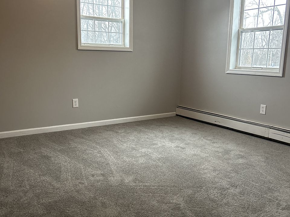 1st image of 211 Woodcrest Dr #211D