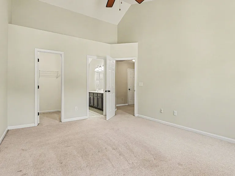 8630 Morgan Run Ct — Photo 15