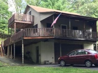 799 Cherokee Dr, Auburn, PA 17922