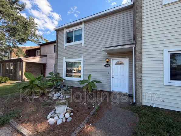 3513 Mountain Dr, Virginia Beach, VA 23453