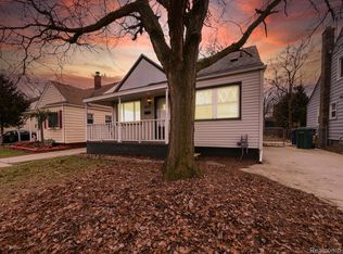 2071 Cleveland Ave, Lincoln Park, MI 48146