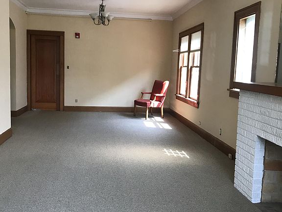 Dining room from front door.
