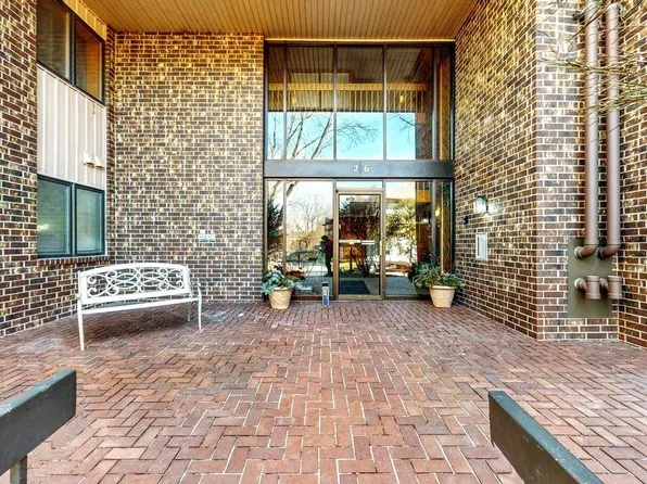 2 Maple Wood LANE #30, Madison, WI 53704