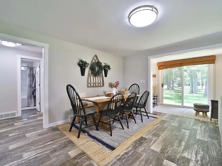 10032 N Long Lake Rd — Photo 7
