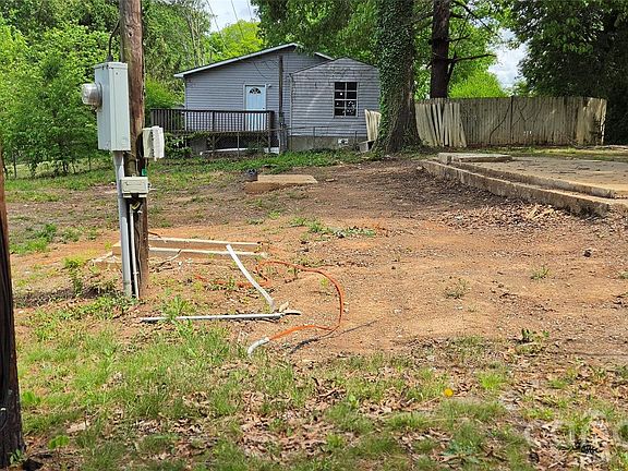 3rd image of 18 Paradise Ridge Rd