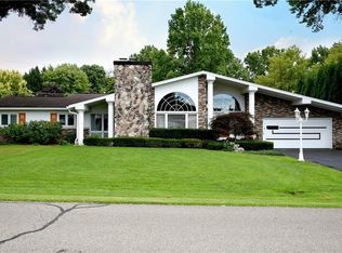 1141 Carmont Dr, Meadville, PA 16335