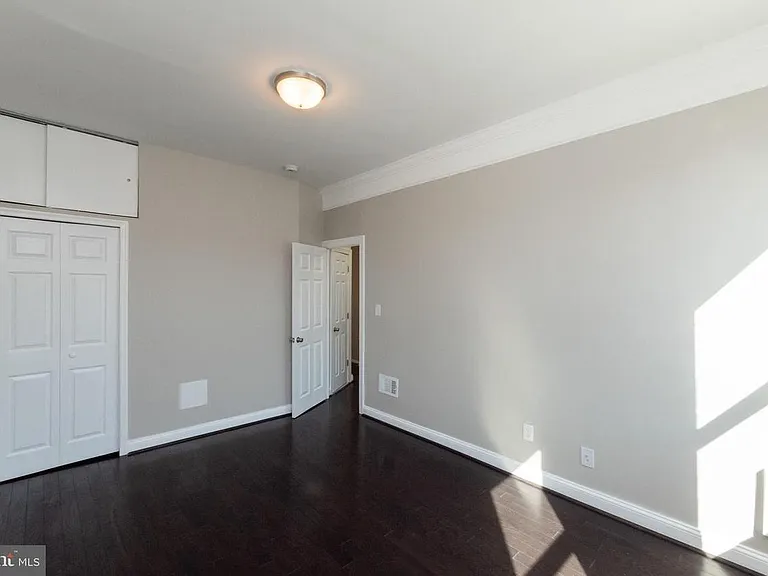 465 Luray Pl NW — Photo 10