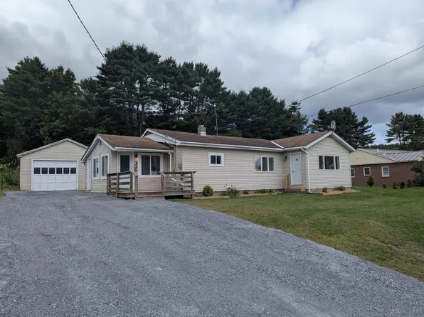 146 High Street, Bradford, VT 05033