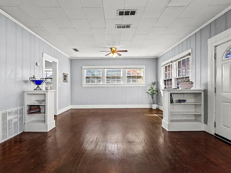 1310 W Morton St — Photo 12
