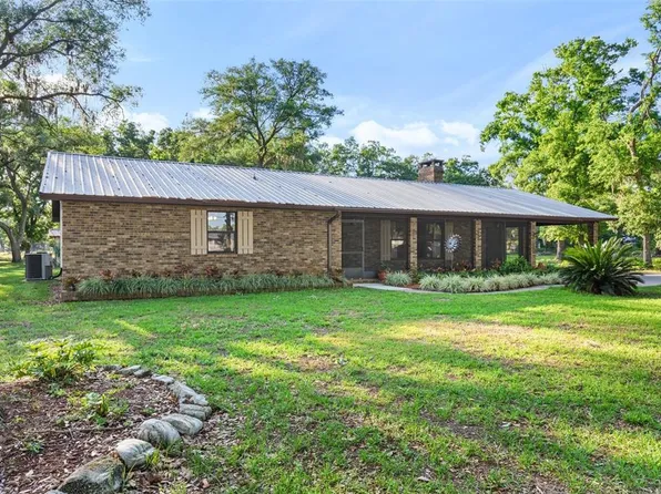 1528 Walker Rd, Lakeland, FL 33810