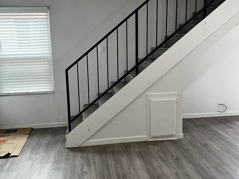 16516 S Manhattan Pl #3 — Photo 16