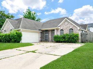 7915 Quail Meadow Dr, Houston, TX 77071