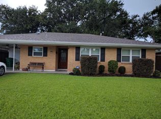 32 Woodlawn Ave, Metairie, LA 70001