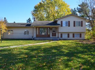7244 Chapel View Dr, Clarkston, MI 48346