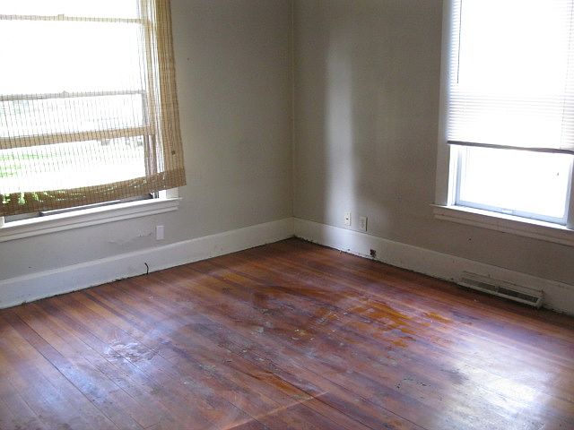 2nd image of 1421 16th Ave #2