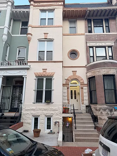1418 Hopkins St NW #3 Photo 1
