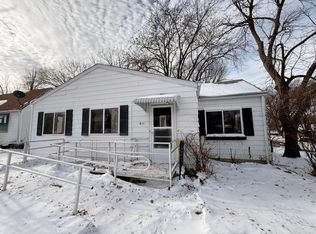 611 14th St NW, Austin, MN 55912