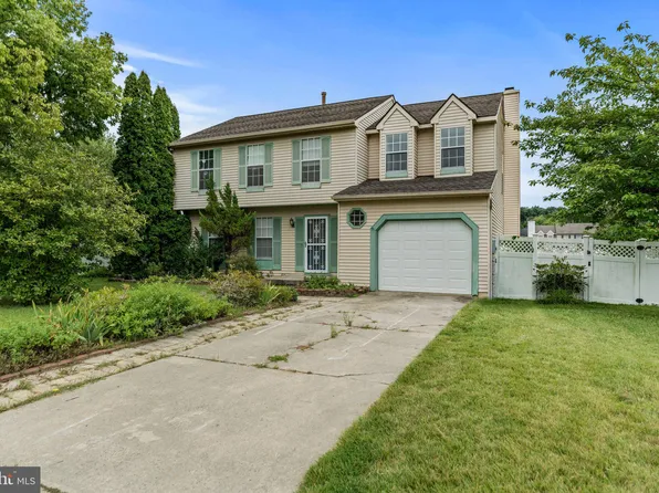 111 Rambling Rd, Lumberton, NJ 08048