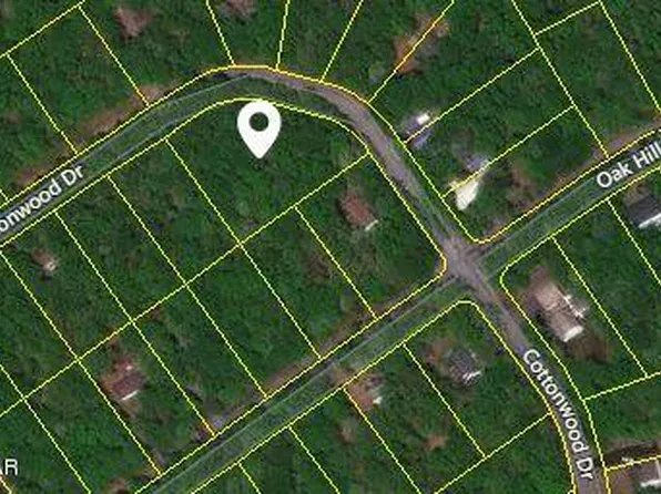 247 Cottonwood Dr, Hawley, PA 18428