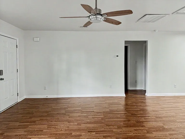 3248 Chandler St — Photo 13