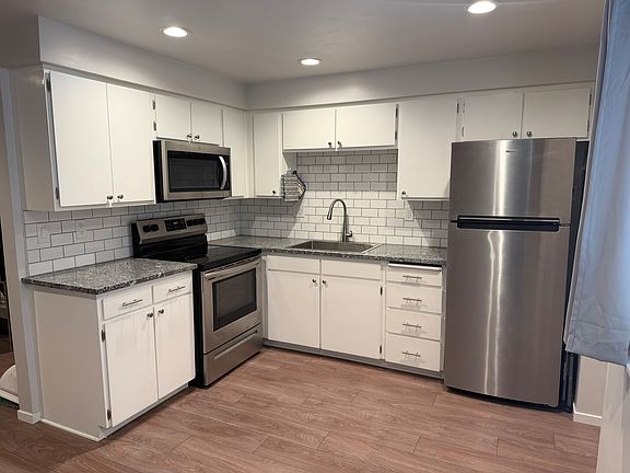 3rd image of 254 High St #254