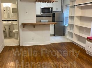 1908 8th Ave N APT 2, Seattle, WA 98109