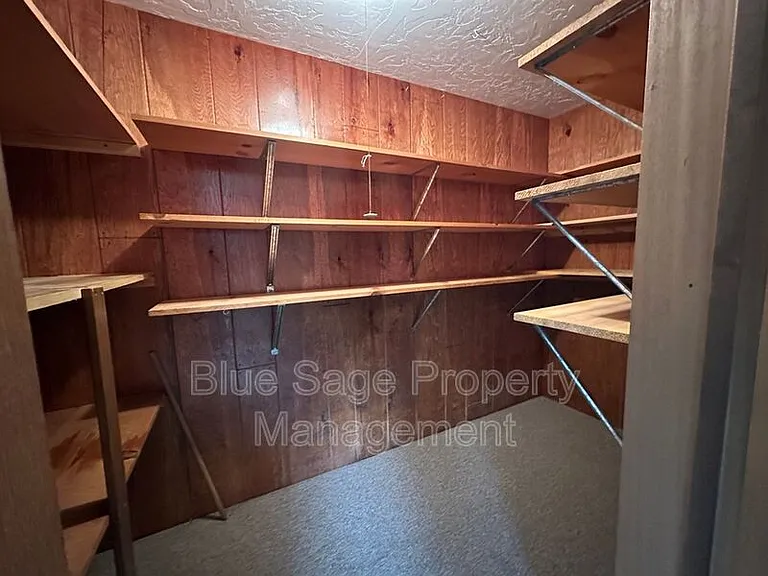 241 Evans Rd — Photo 23