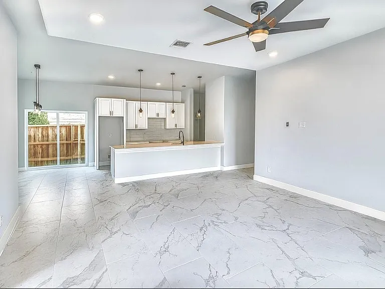8132 Penrod St — Photo 7