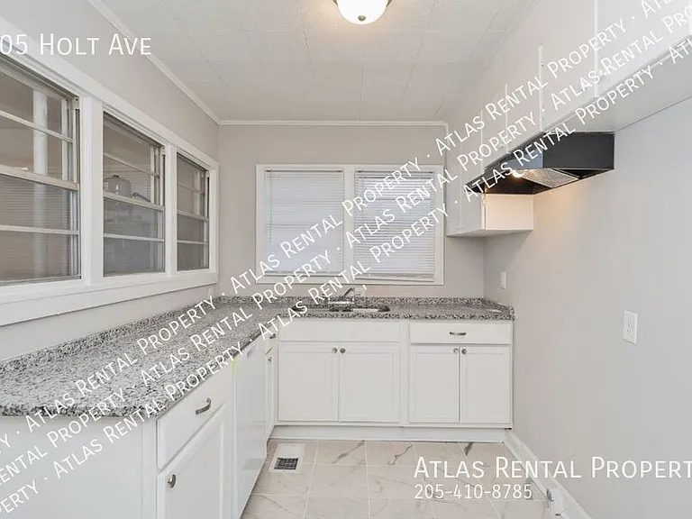 105 Holt Ave — Photo 20
