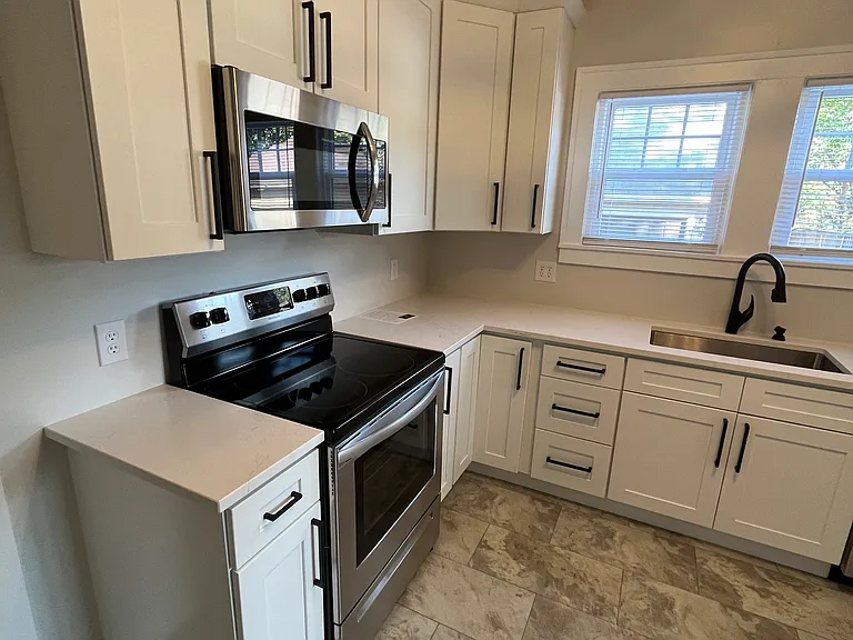 421 N Lafayette Ave — Photo 13
