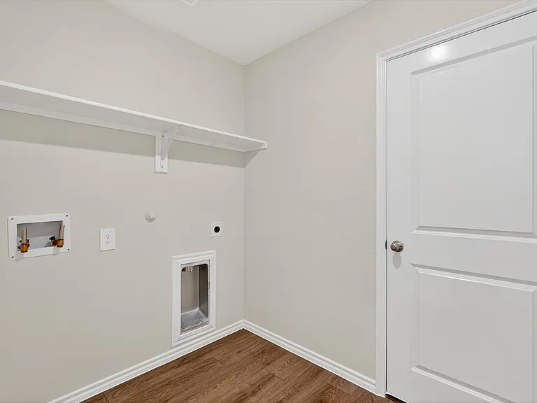 1413 Brook Ln — Photo 22