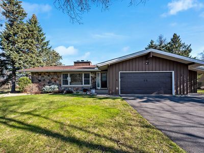 2519 Highwood Ave E, Maplewood, MN, 55119