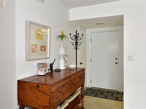 3rd image of 1250 N Portofino Dr #M301