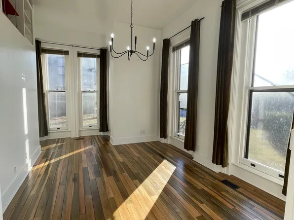 1135 S 1st St APT 1, Louisville, KY 40203