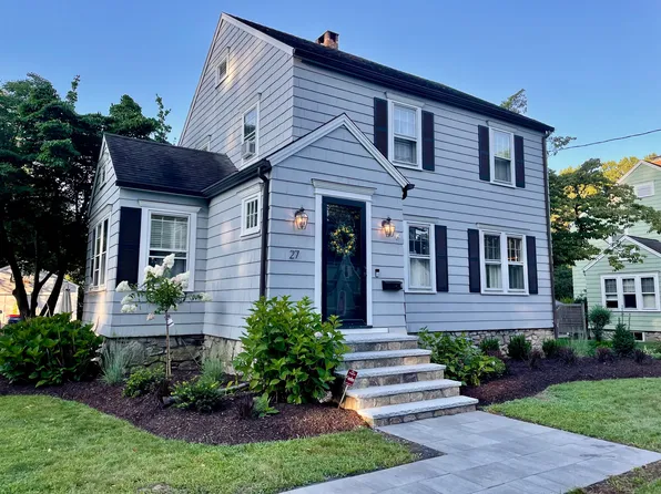 27 Evelyn Street, Trumbull, CT 06611